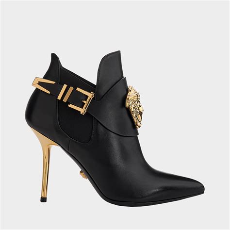 palazzo versace vegas|Versace palazzo high heels.